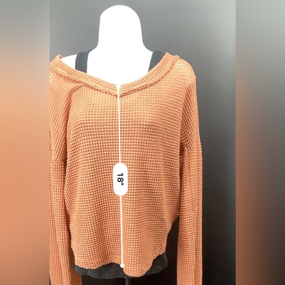 Oversized Terra Cotta V-Neck Blouse - Picture 3 of 5